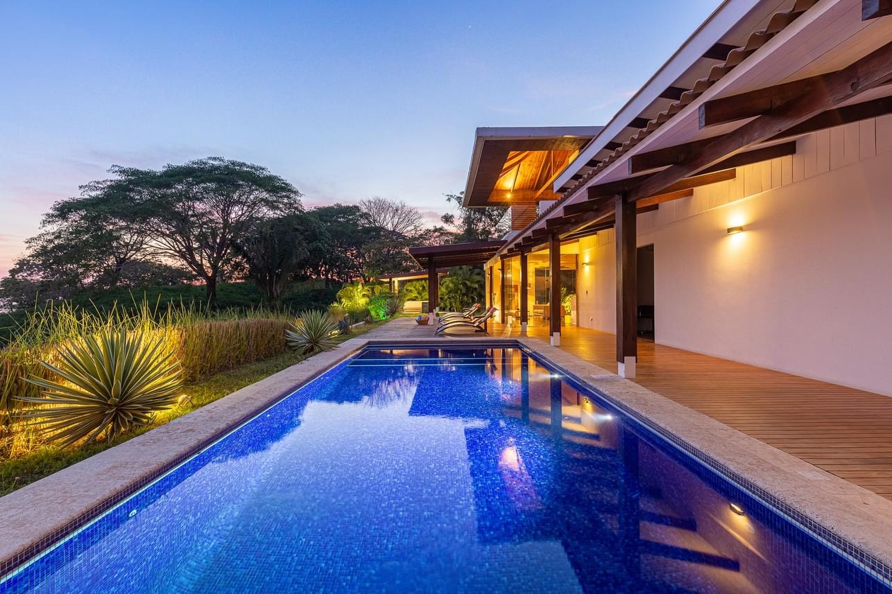 4 bed Single Family Homes For Sale in Santa Teresa, Puntarenas - thumb 1