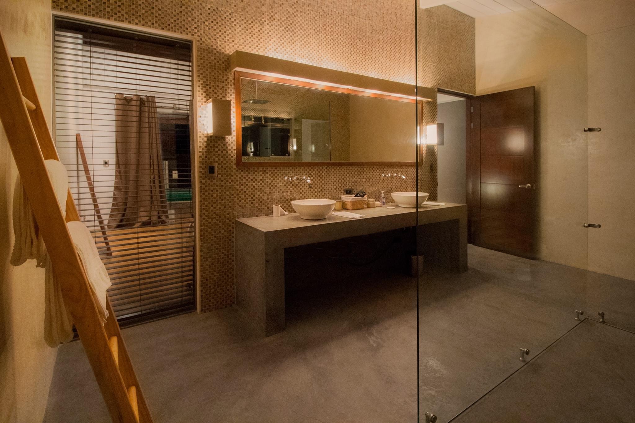 4 bed Single Family Homes For Sale in Santa Teresa, Puntarenas - thumb 27