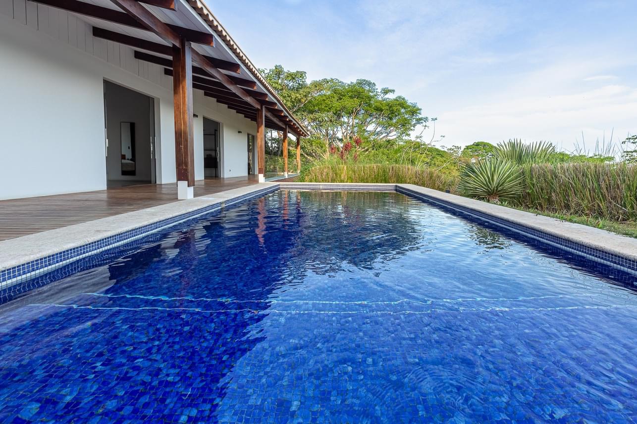 4 bed Single Family Homes For Sale in Santa Teresa, Puntarenas - thumb 17