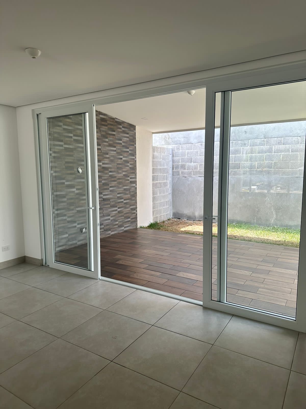 3 bed Single Family Homes For Rent in Guachipelin De Escazu, San Jose - thumb 4