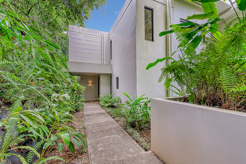 3 bed Single Family Homes For Sale in Dominical, Puntarenas - thumb 29