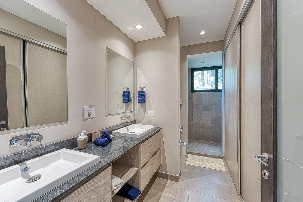 3 bed Single Family Homes For Sale in Dominical, Puntarenas - thumb 21