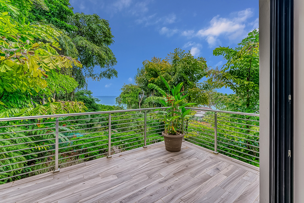 3 bed Single Family Homes For Sale in Dominical, Puntarenas - thumb 4