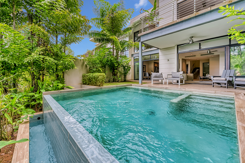 3 bed Single Family Homes For Sale in Dominical, Puntarenas - thumb 1