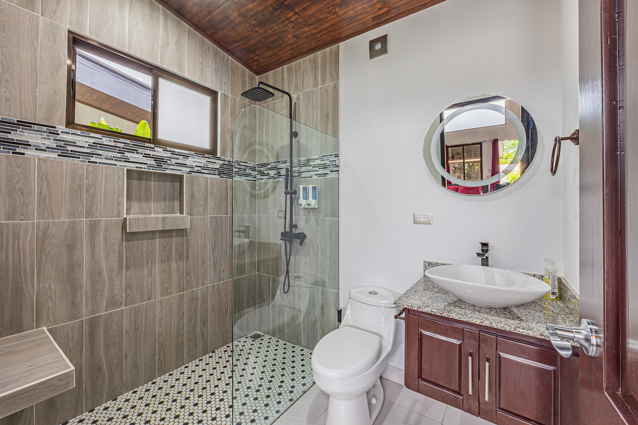 5 bed Hotel / Leisure For Sale in Uvita, Puntarenas - thumb 24