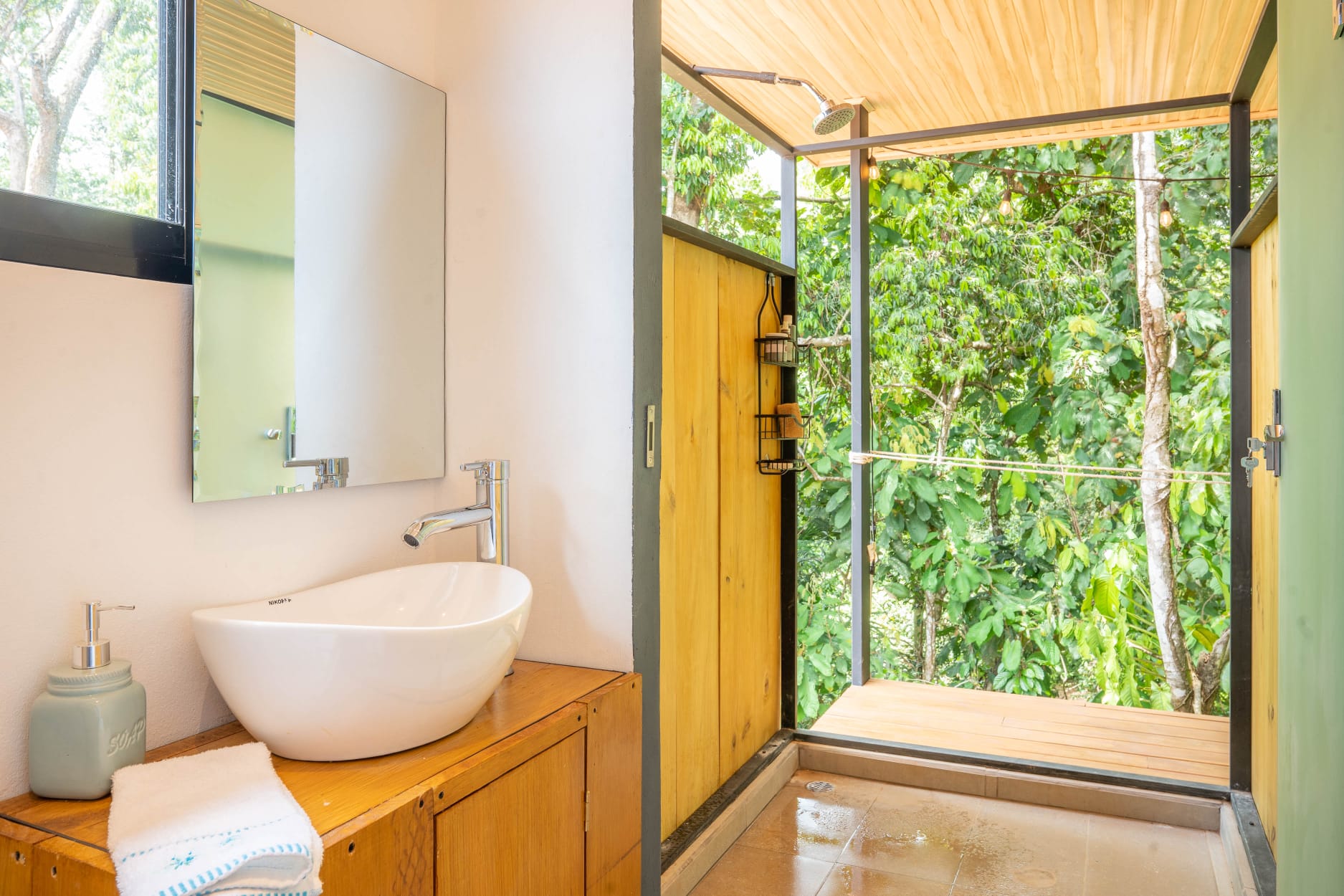 1 bed Single Family Homes For Sale in Ojochal, Puntarenas - thumb 15