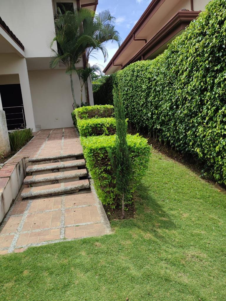3 bed Condo For Sale in Barreal, Heredia - thumb 3