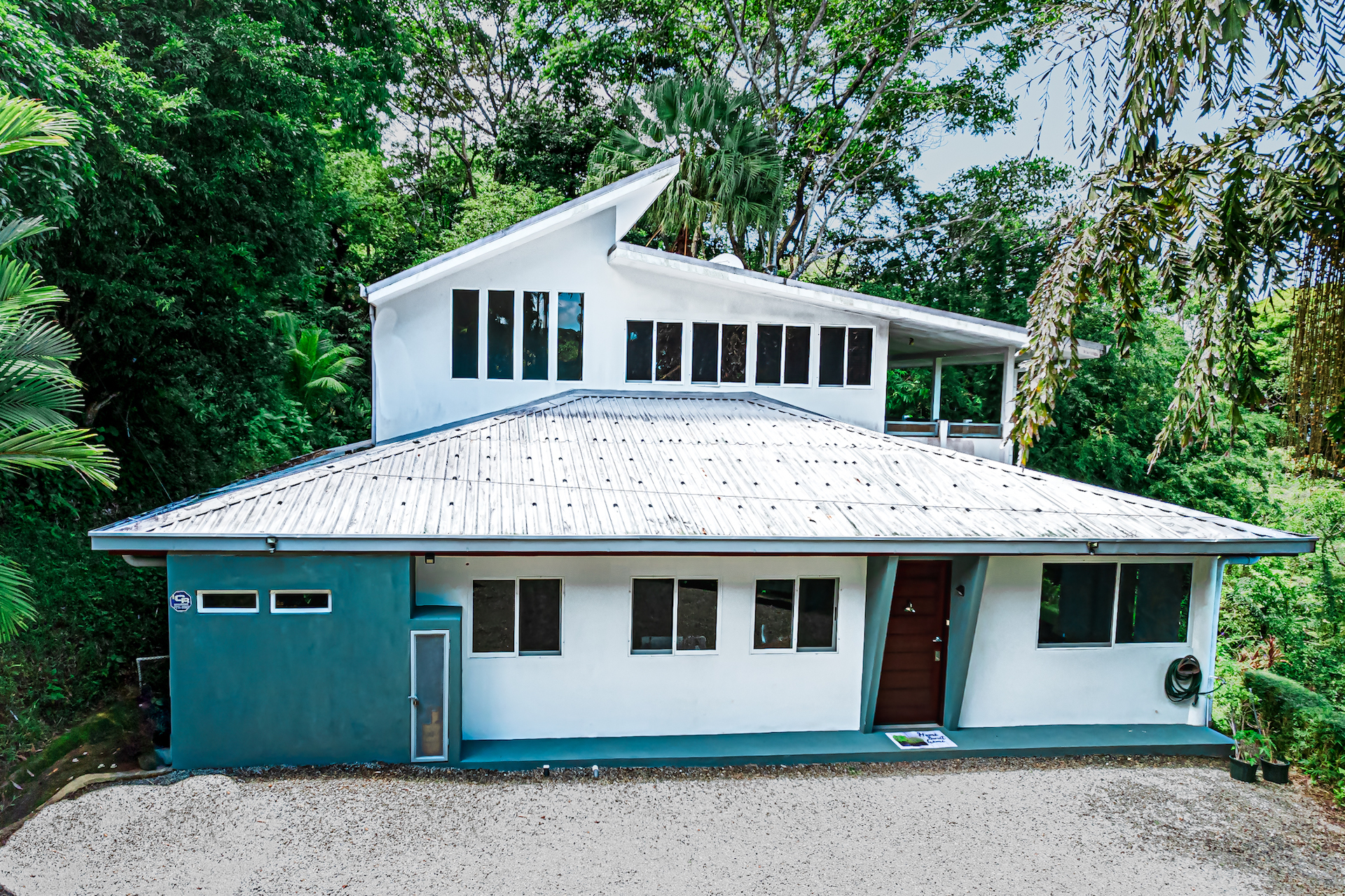 4 bed Single Family Homes For Sale in Uvita, Puntarenas - thumb 4