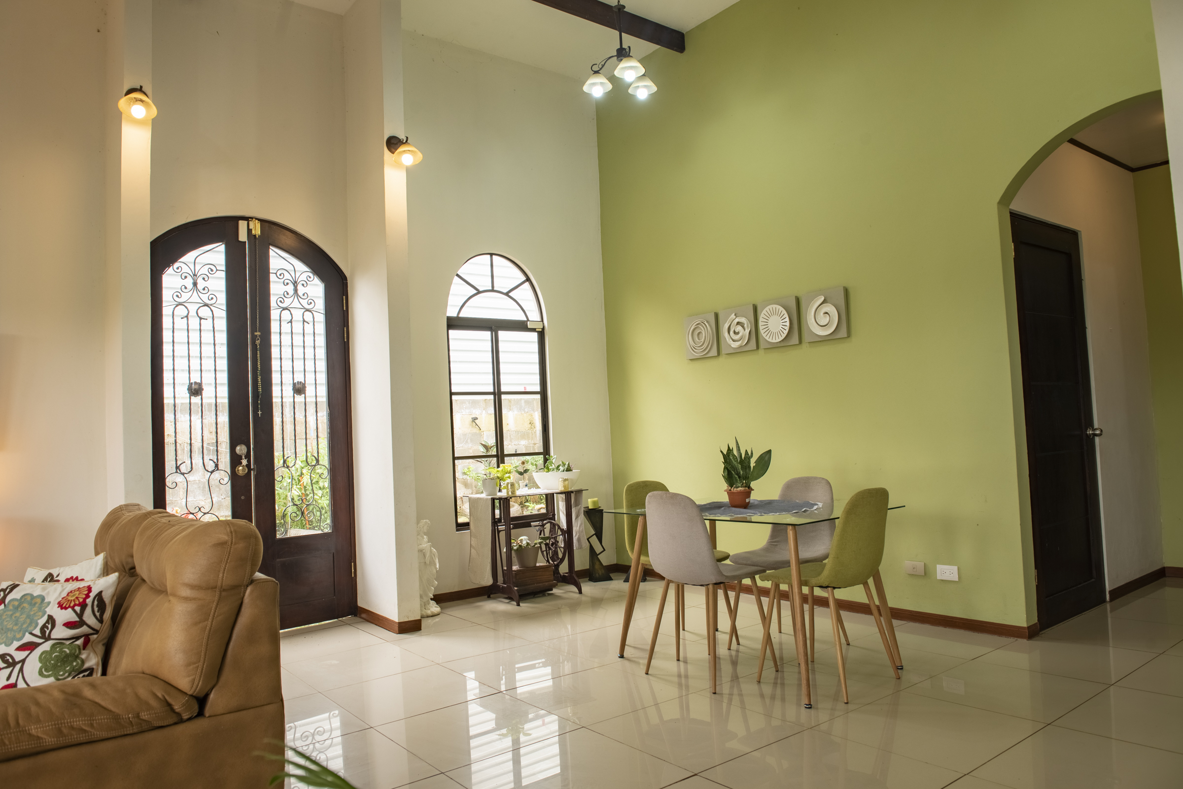 4 bed Single Family Homes For Sale in Perez Zeledon, San Jose - thumb 2