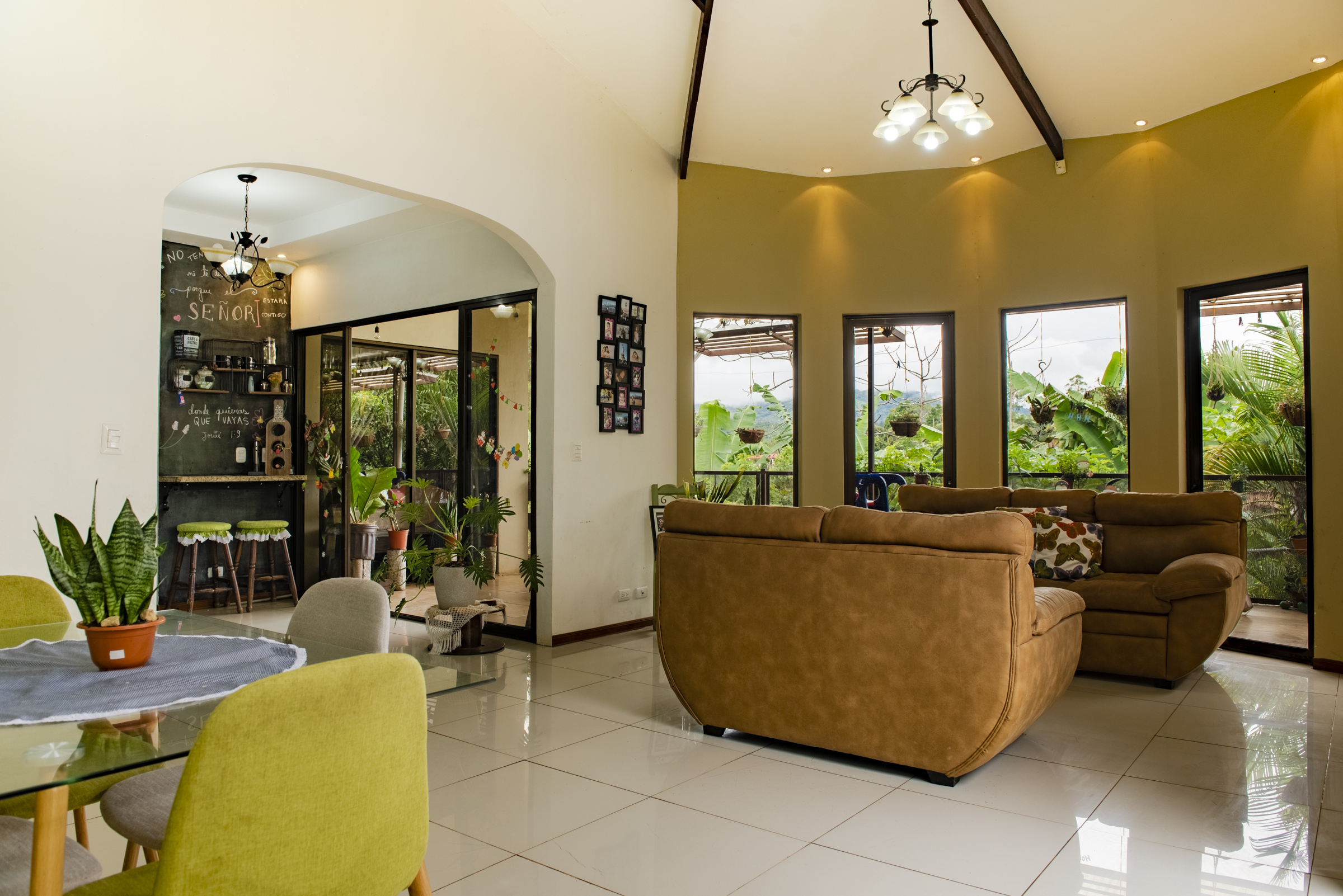 4 bed Single Family Homes For Sale in Perez Zeledon, San Jose - thumb 7