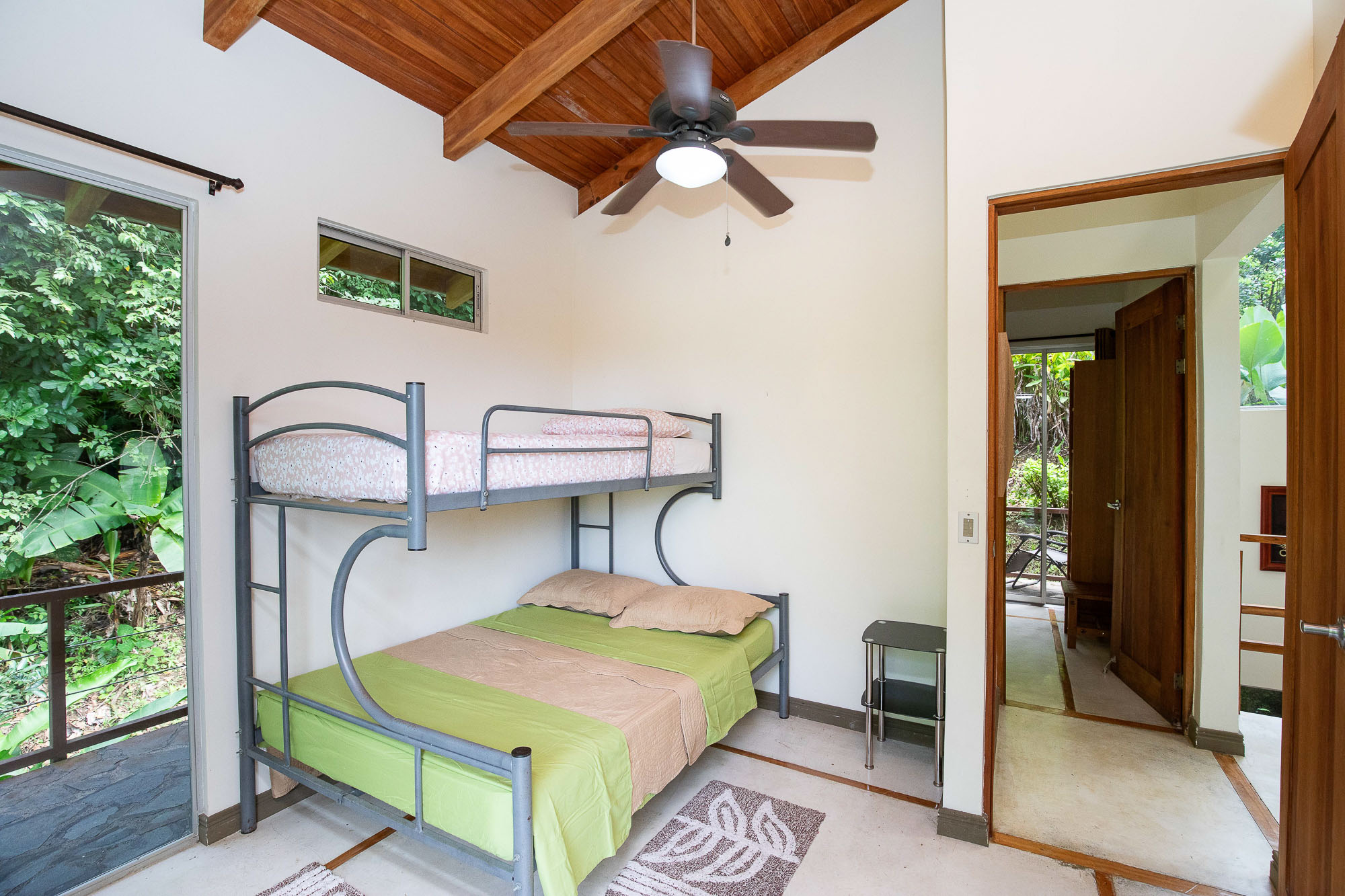 3 bed Single Family Homes For Sale in Quepos, Puntarenas - thumb 24