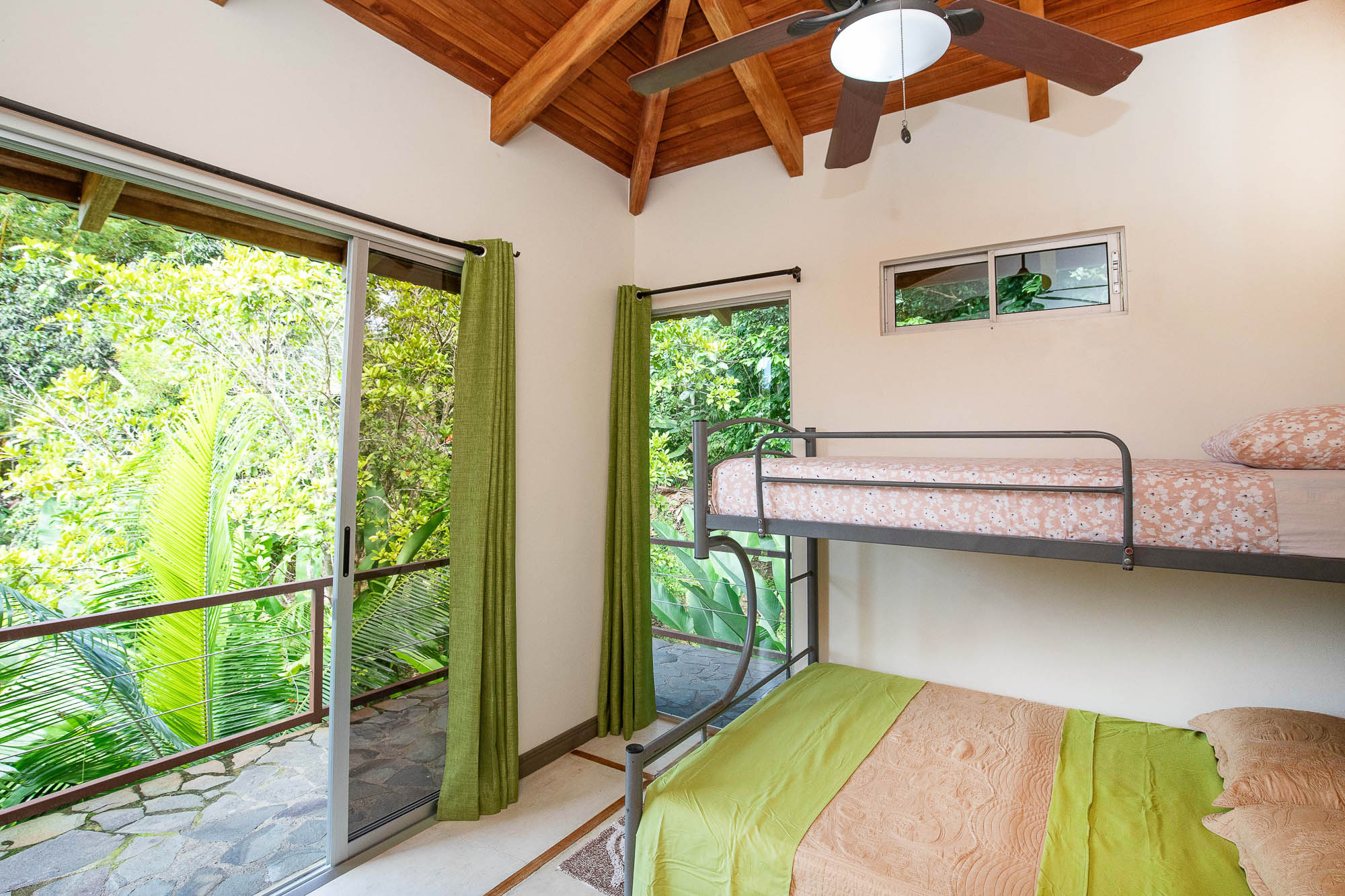 3 bed Single Family Homes For Sale in Quepos, Puntarenas - thumb 23