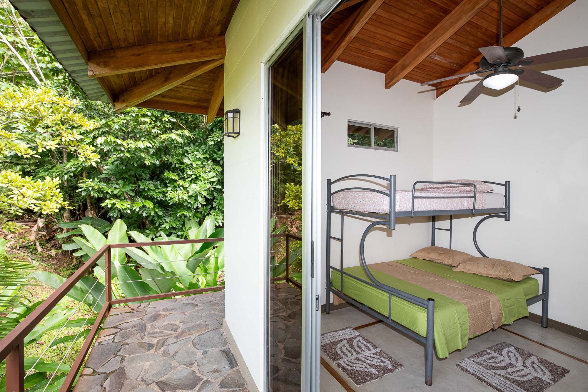 3 bed Single Family Homes For Sale in Quepos, Puntarenas - thumb 25