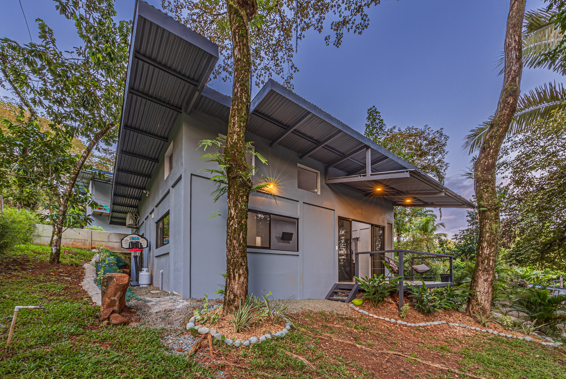 6 bed Single Family Homes For Sale in Uvita, Puntarenas - thumb 4