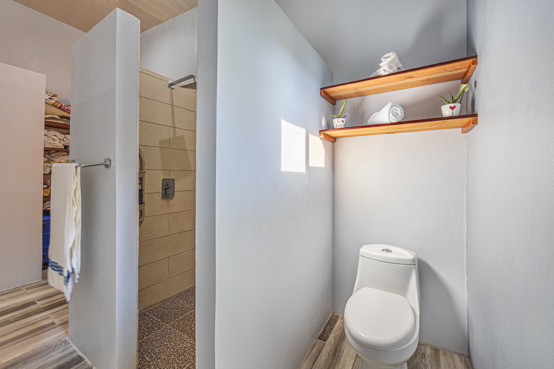 6 bed Single Family Homes For Sale in Uvita, Puntarenas - thumb 19