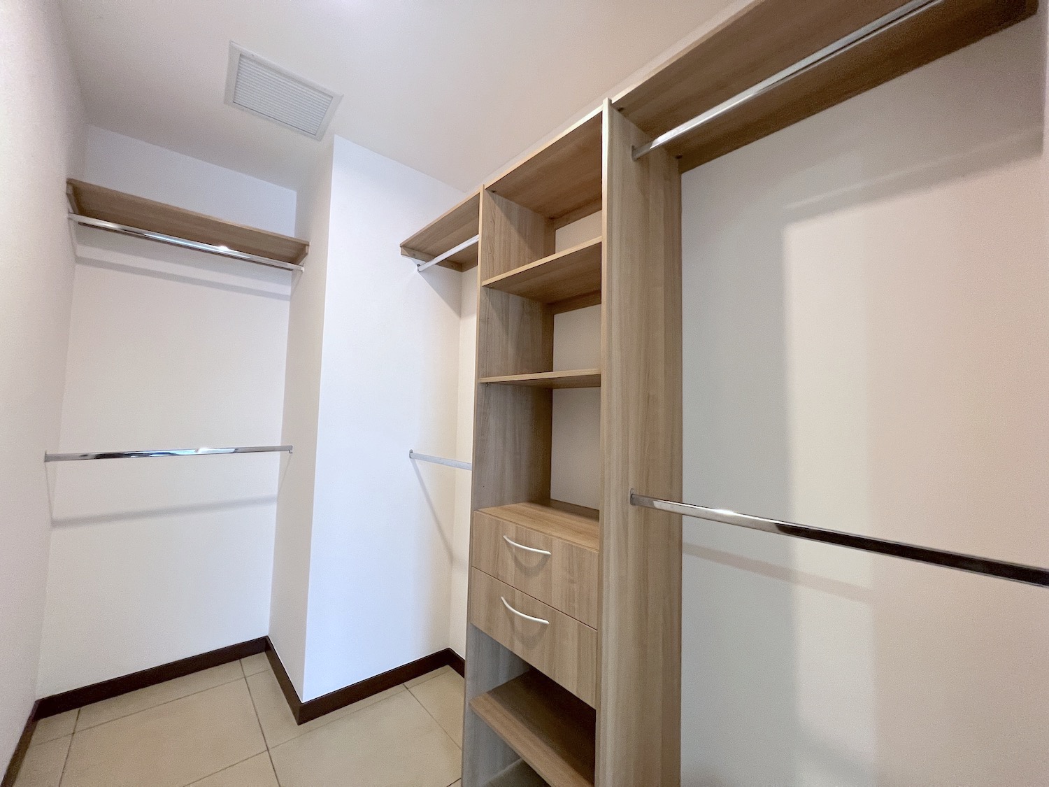 1 bed Apartment For Sale in Escazu, San Jose - thumb 9