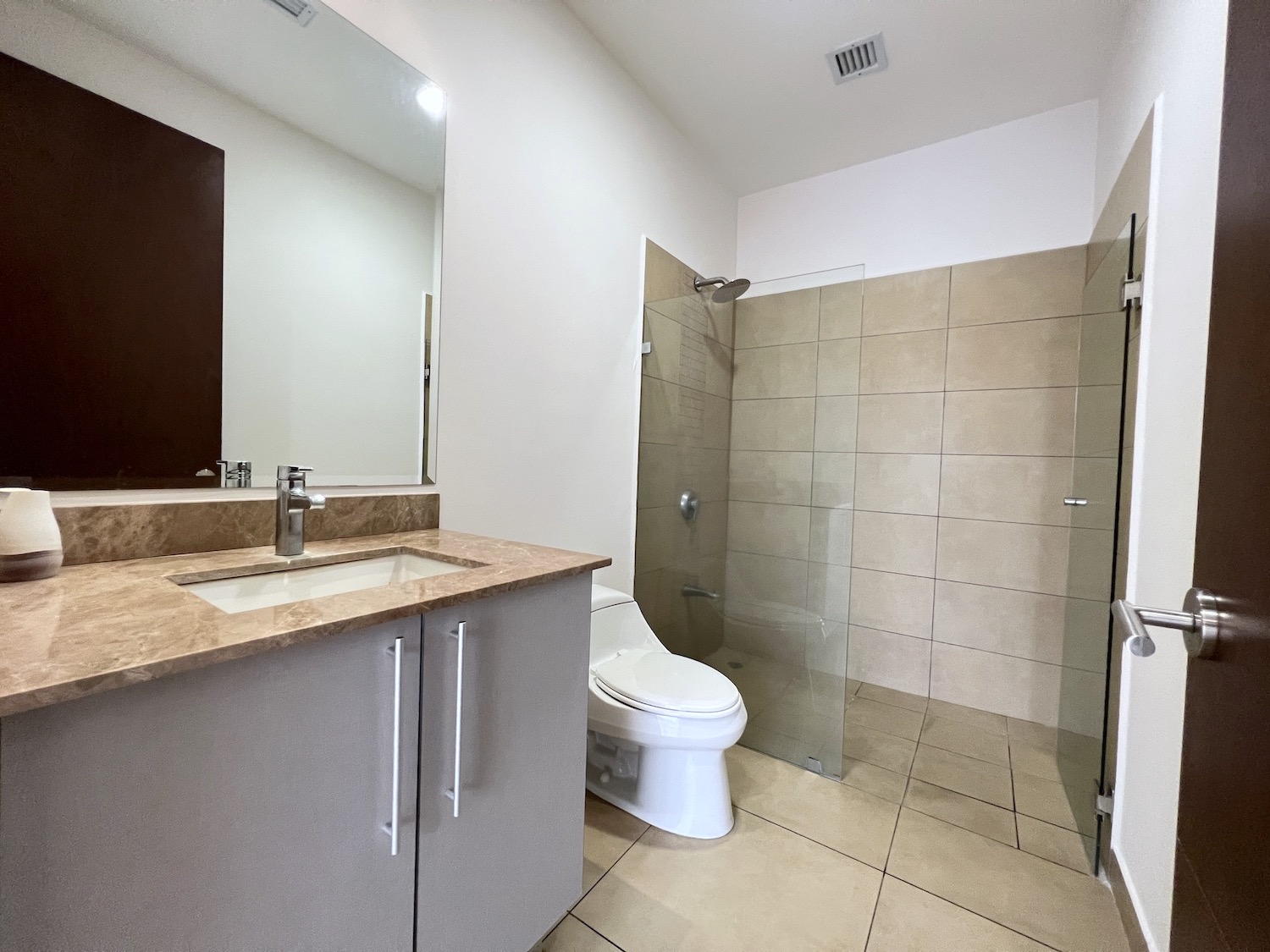 1 bed Apartment For Sale in Escazu, San Jose - thumb 10