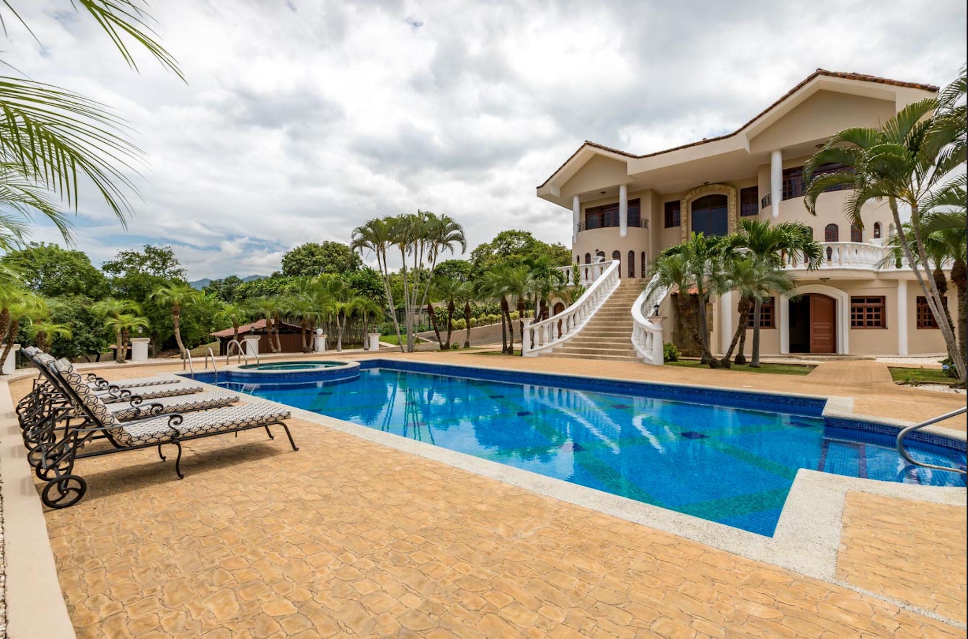 4 bed Single Family Homes For Sale in Atenas, Alajuela - thumb 11