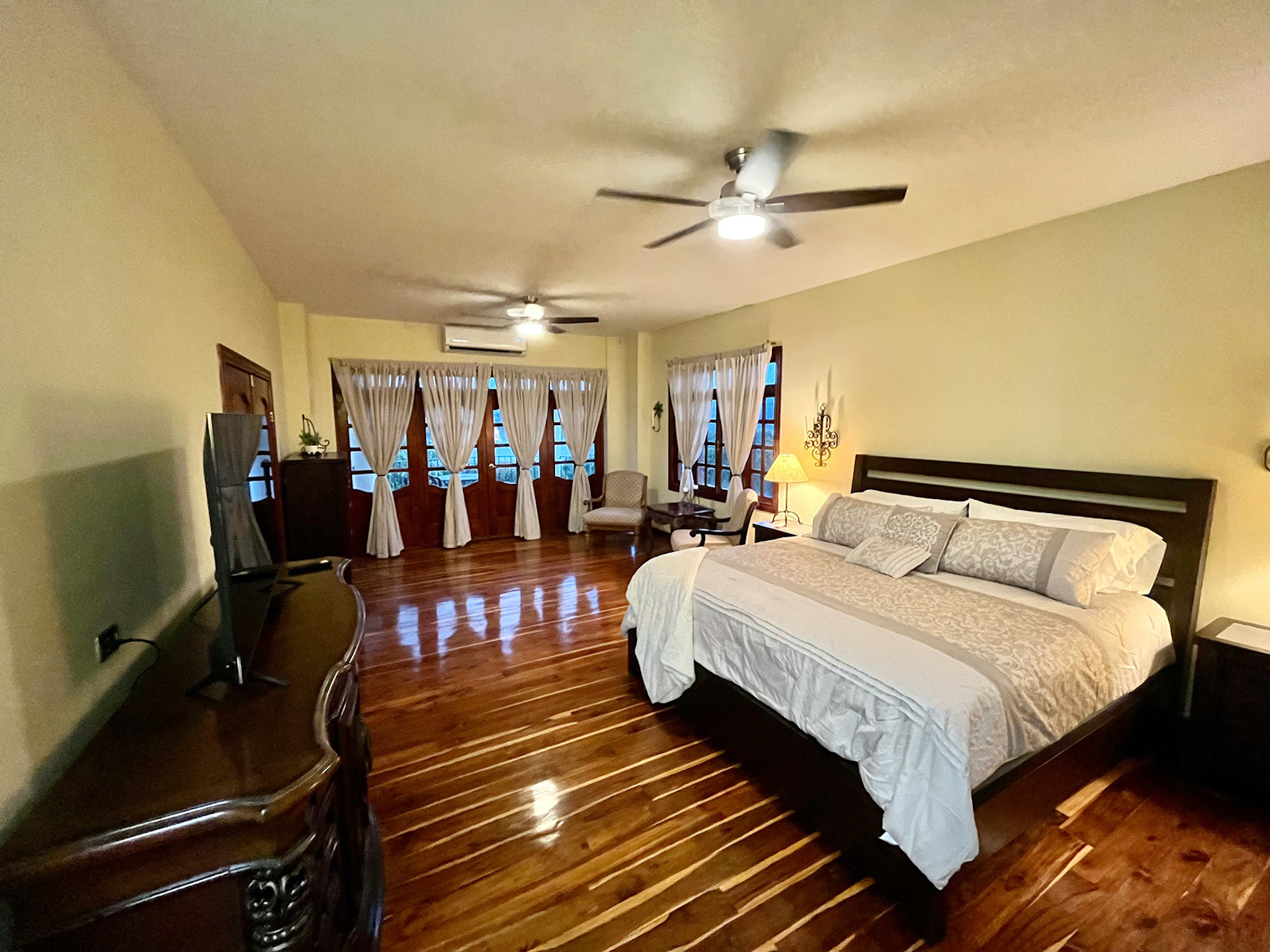 4 bed Single Family Homes For Sale in Atenas, Alajuela - thumb 23