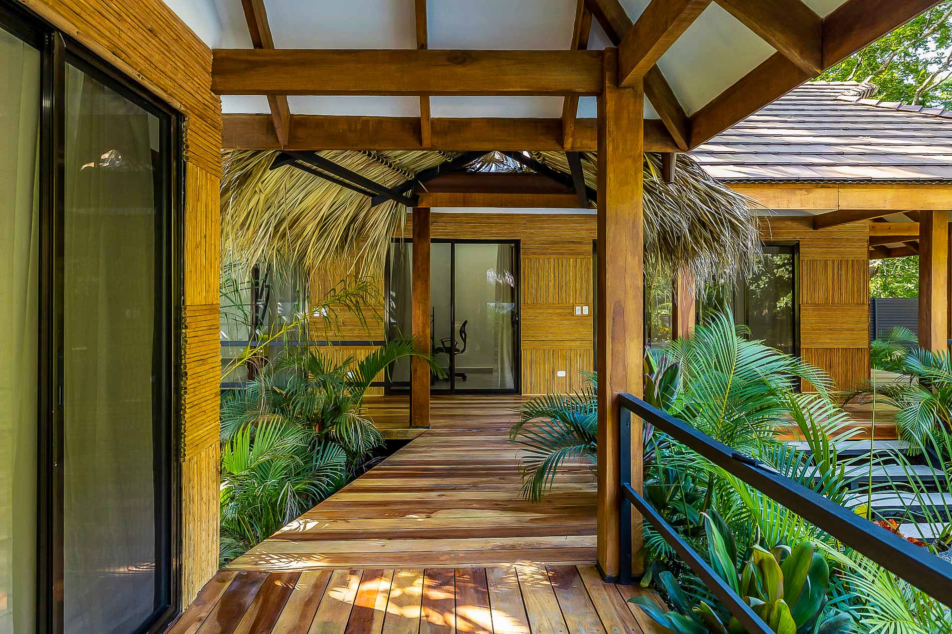 4 bed Single Family Homes For Sale in Tamarindo, Guanacaste - thumb 13