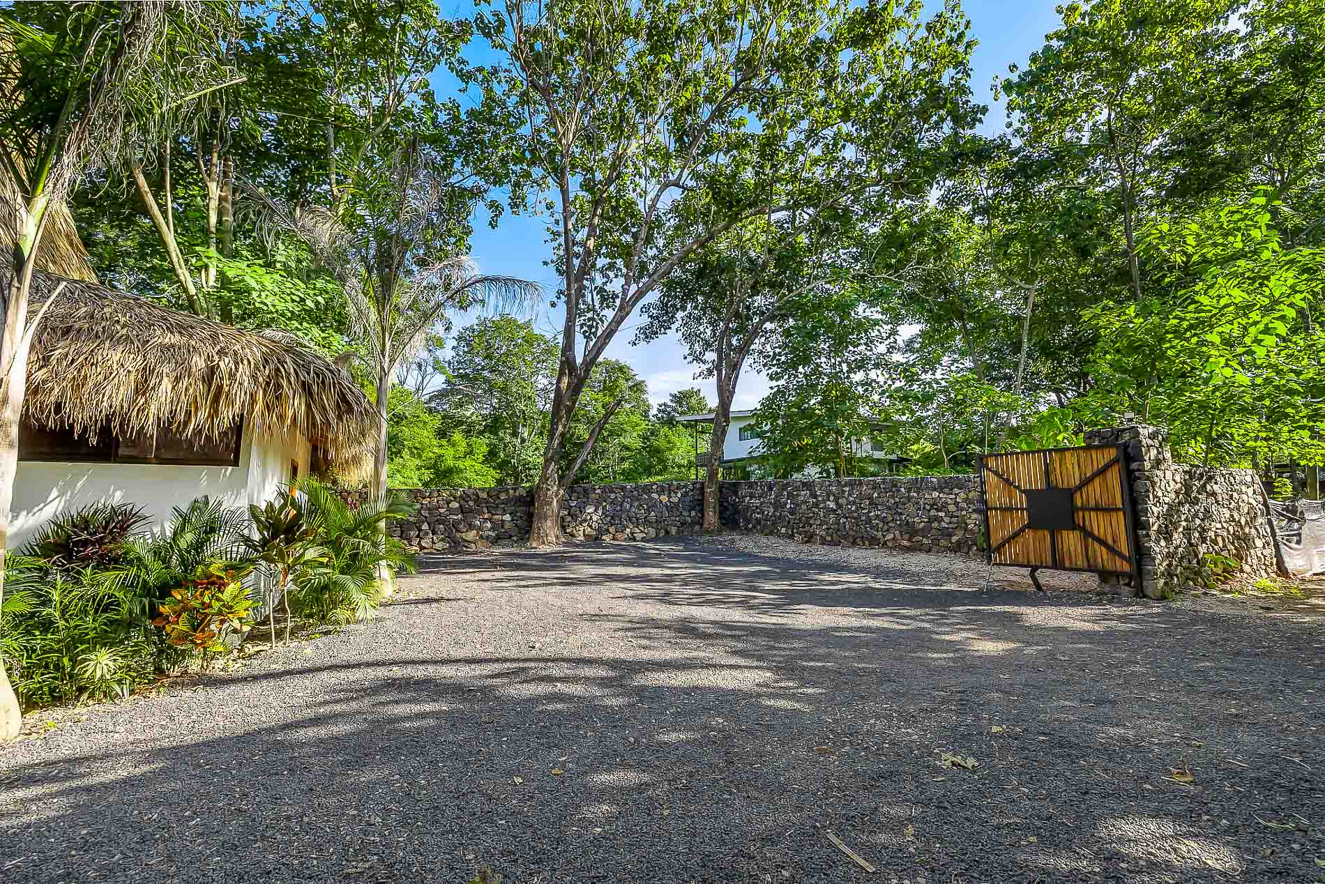 4 bed Single Family Homes For Sale in Tamarindo, Guanacaste - thumb 25