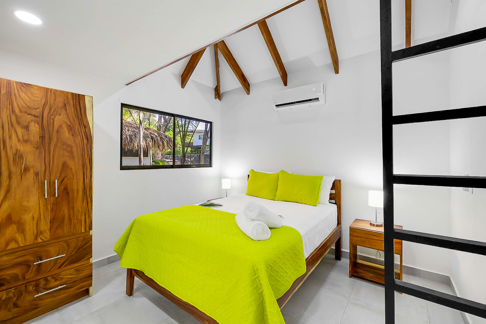 4 bed Single Family Homes For Sale in Tamarindo, Guanacaste - thumb 28