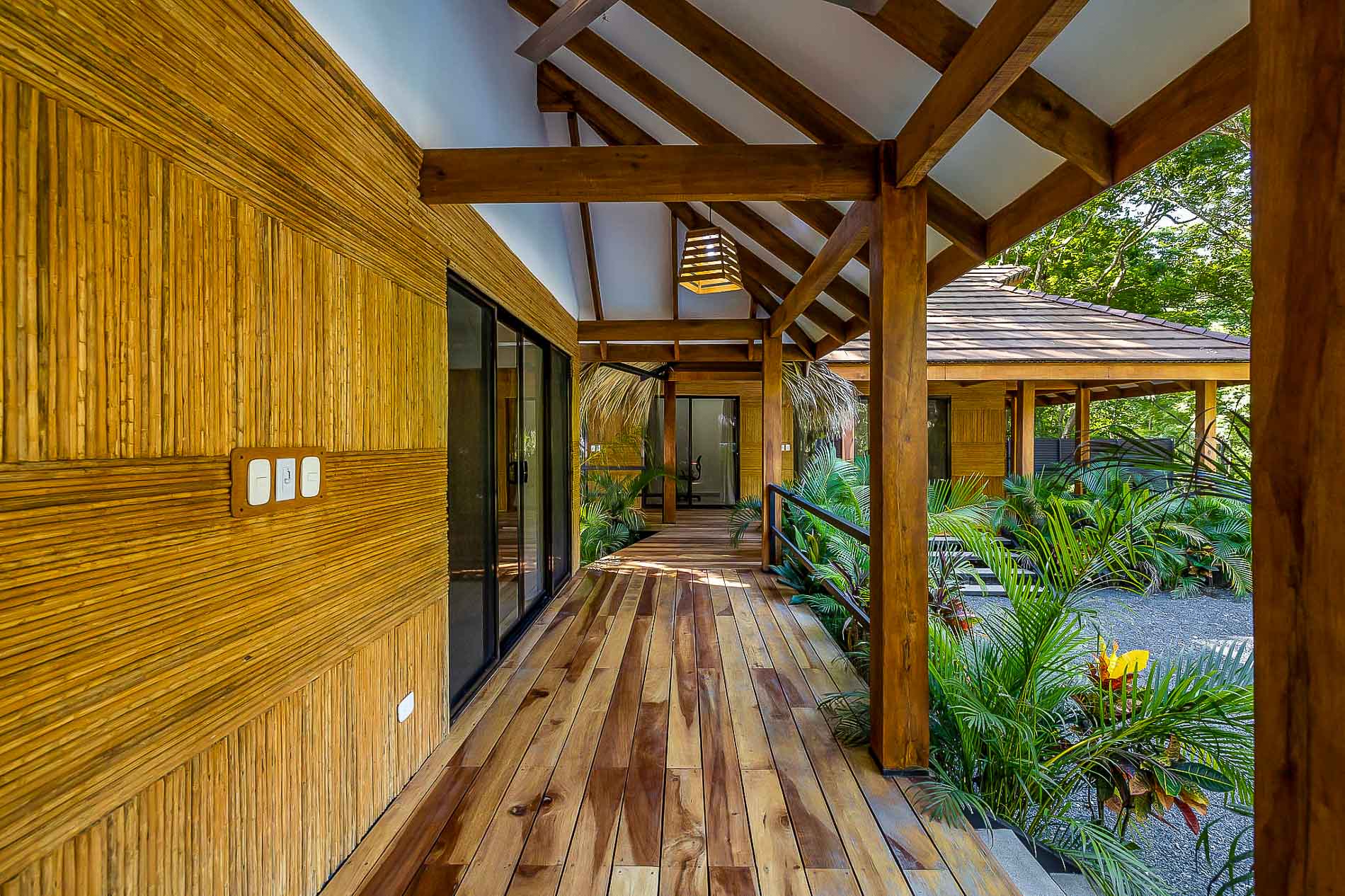 4 bed Single Family Homes For Sale in Tamarindo, Guanacaste - thumb 8