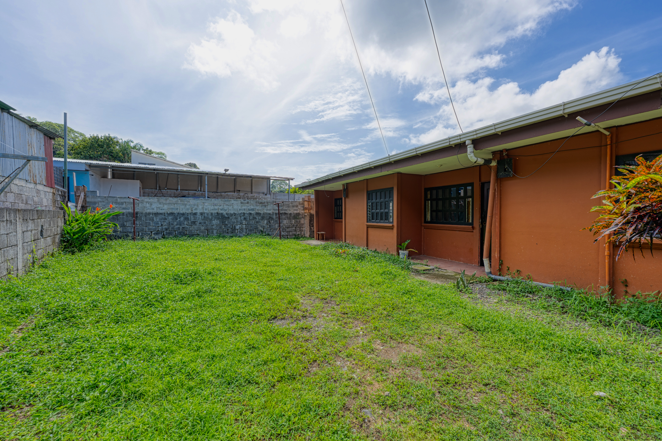 18 bed Commercial For Sale in Quepos, Puntarenas - thumb 3