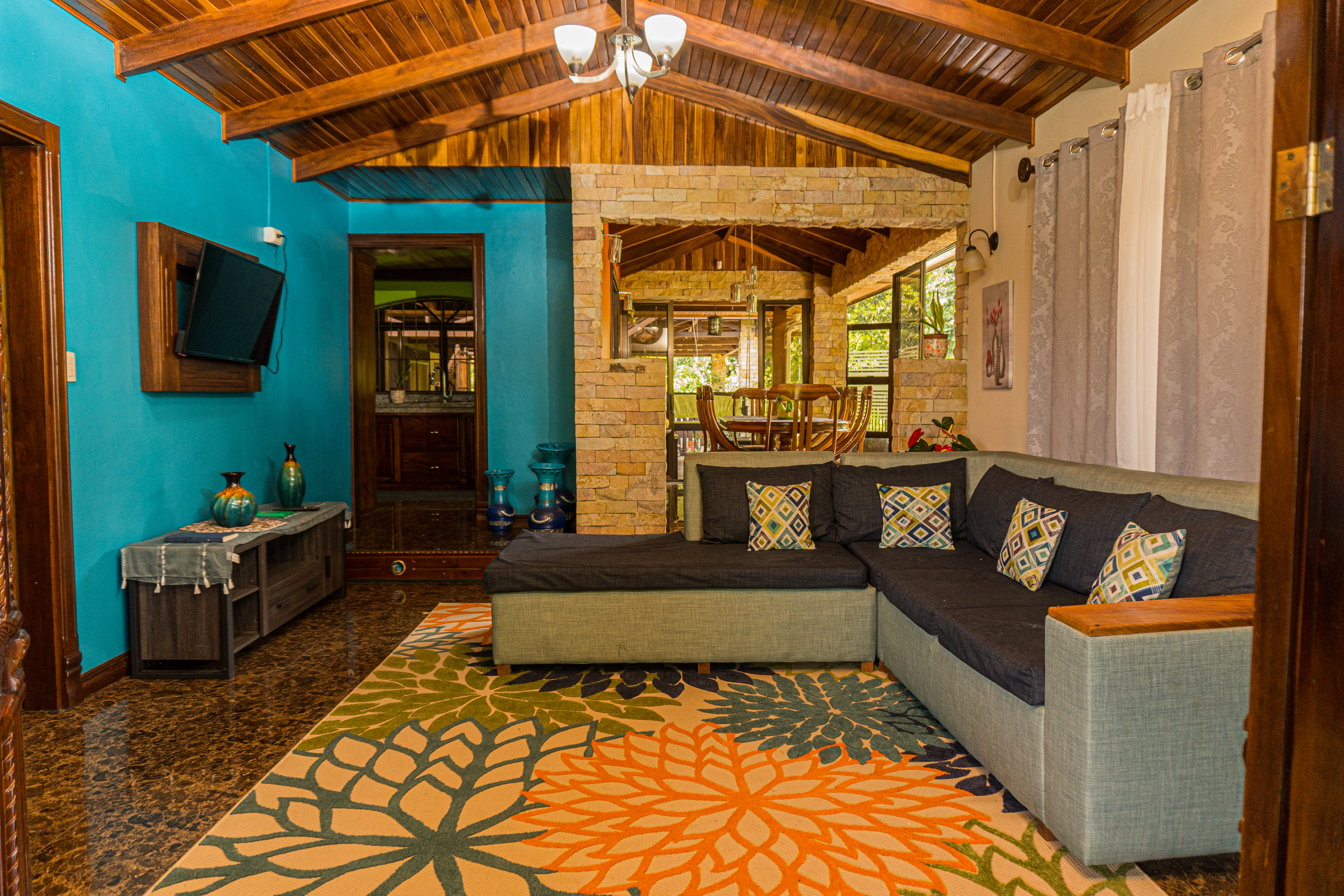 6 bed Single Family Homes For Sale in La Fortuna, Alajuela - thumb 2