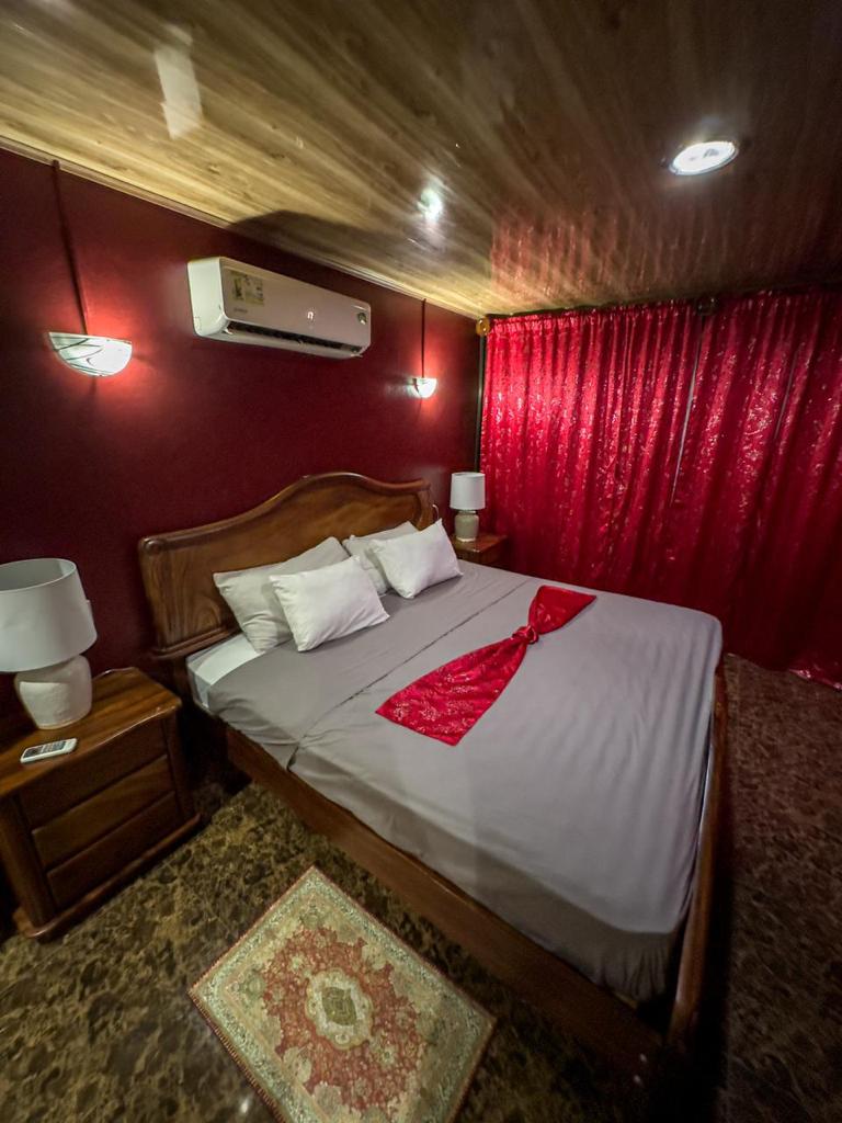 6 bed Single Family Homes For Sale in La Fortuna, Alajuela - thumb 10