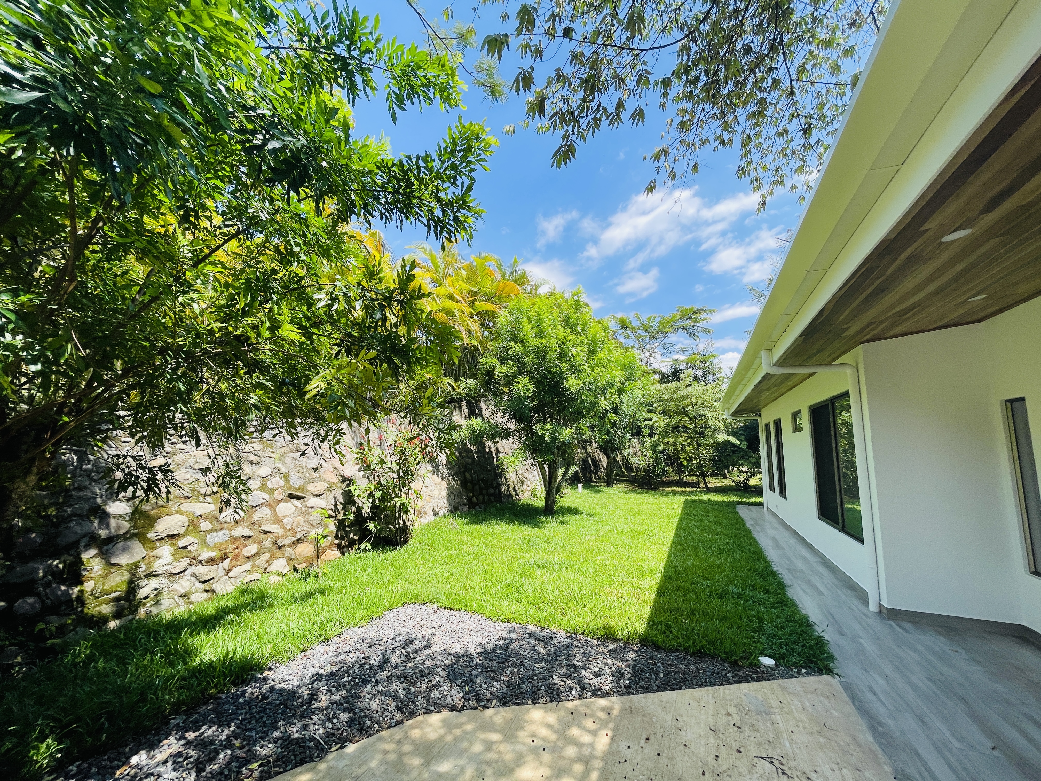 3 bed Single Family Homes For Sale in Atenas, Alajuela - thumb 5