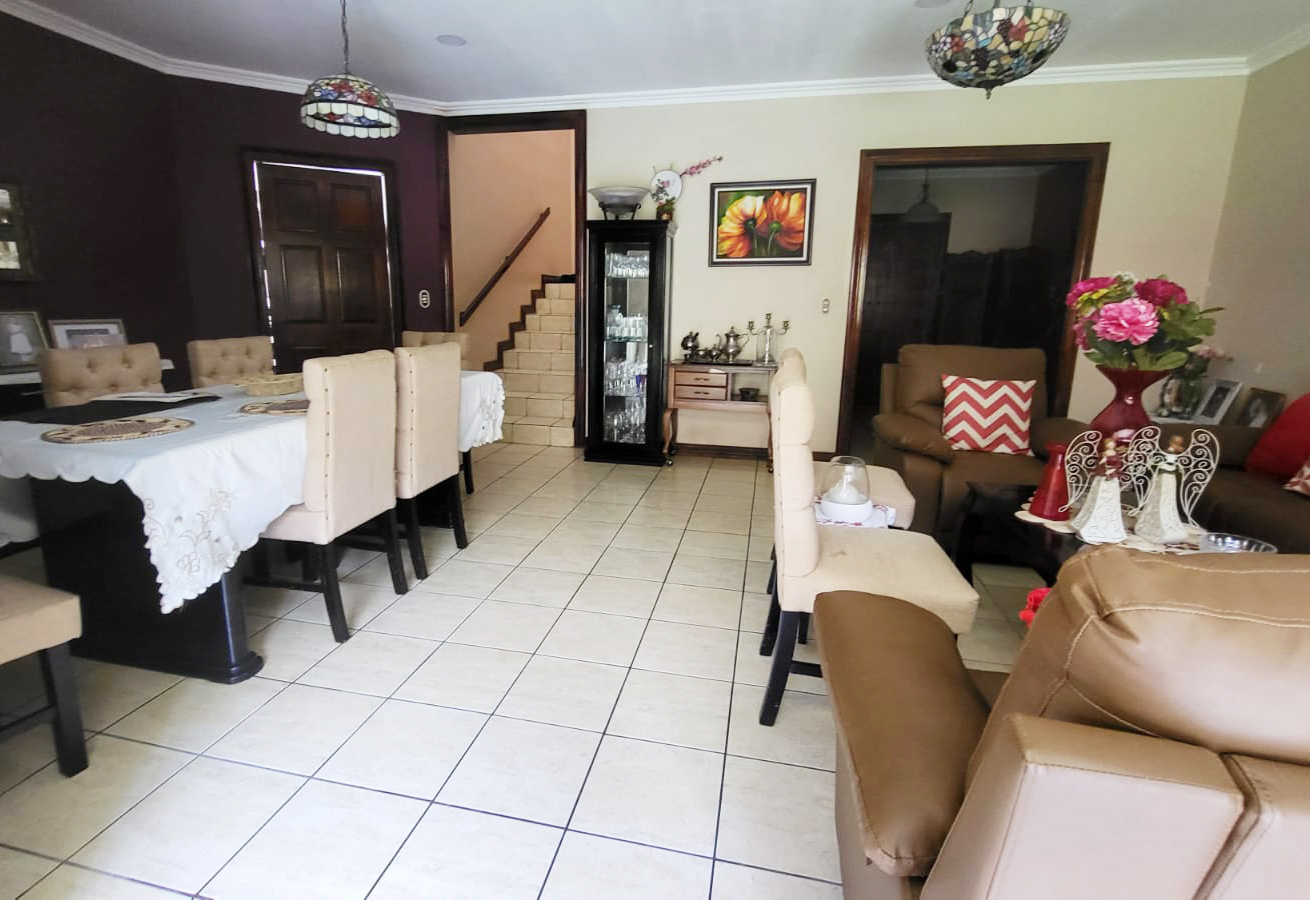 4 bed Single Family Homes For Sale in Granadilla, San Jose - thumb 8