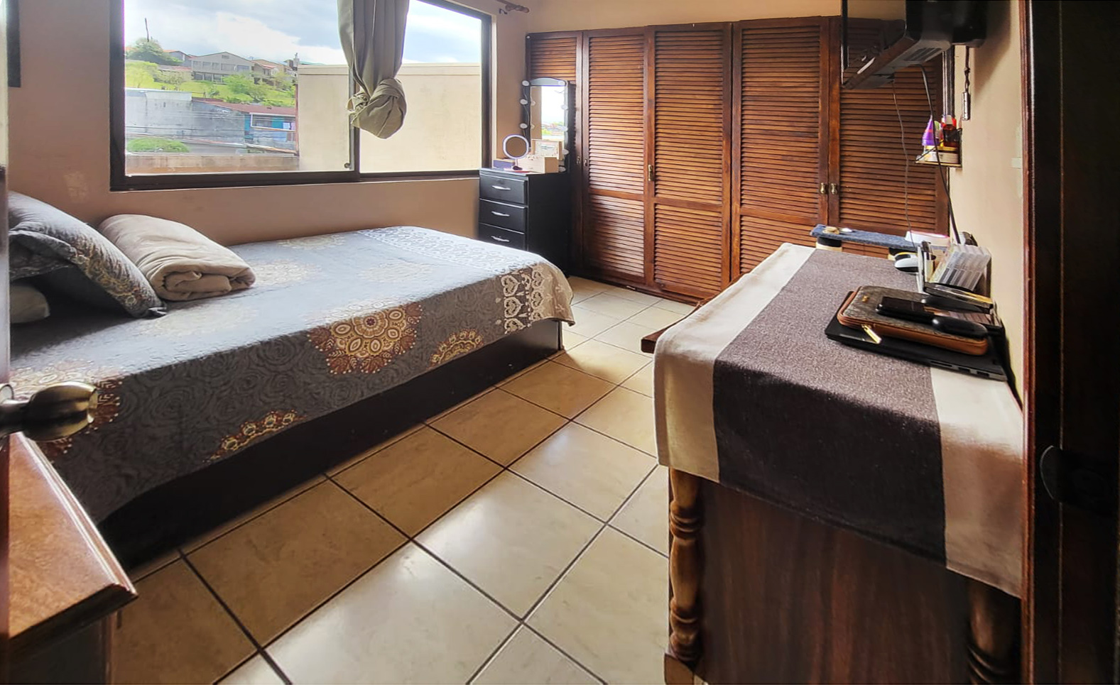 4 bed Single Family Homes For Sale in Granadilla, San Jose - thumb 6