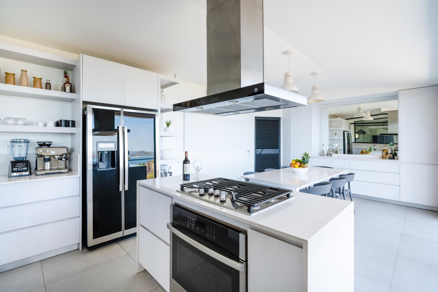 7 bed Single Family Homes For Sale in Playa Flamingo, Guanacaste - thumb 14