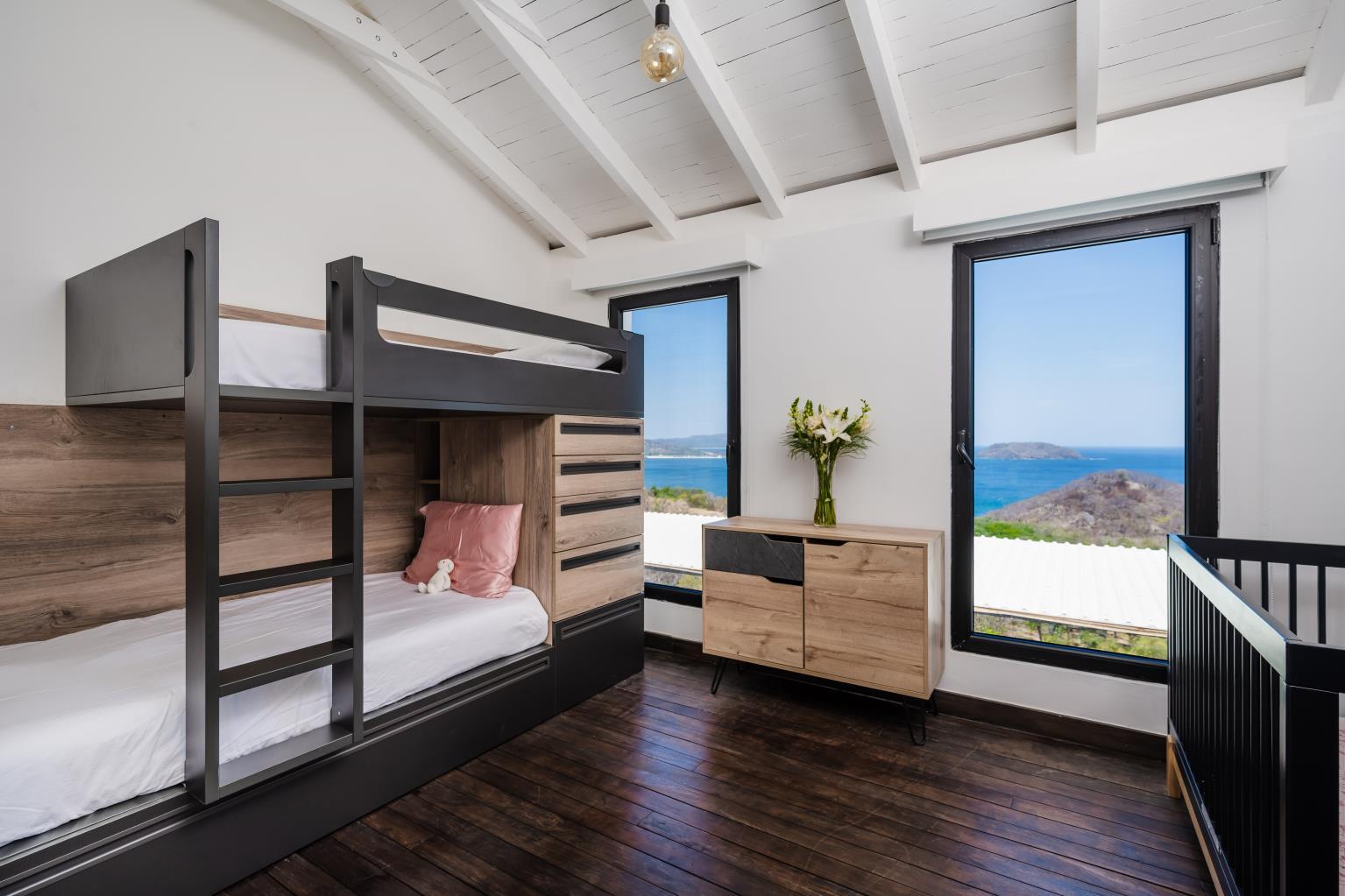 7 bed Single Family Homes For Sale in Playa Flamingo, Guanacaste - thumb 11