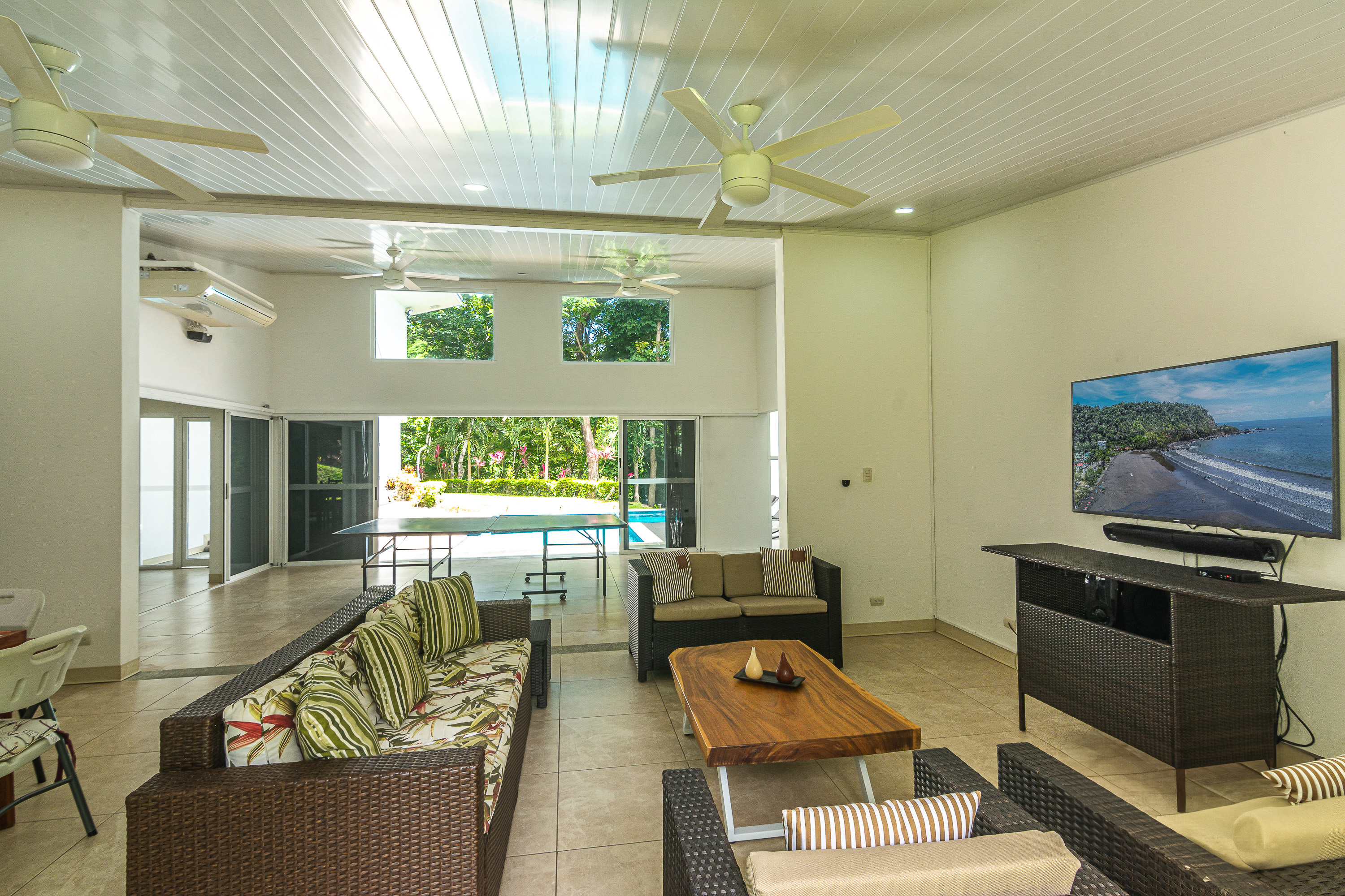 8 bed Single Family Homes For Sale in Tarcoles, Puntarenas - thumb 12