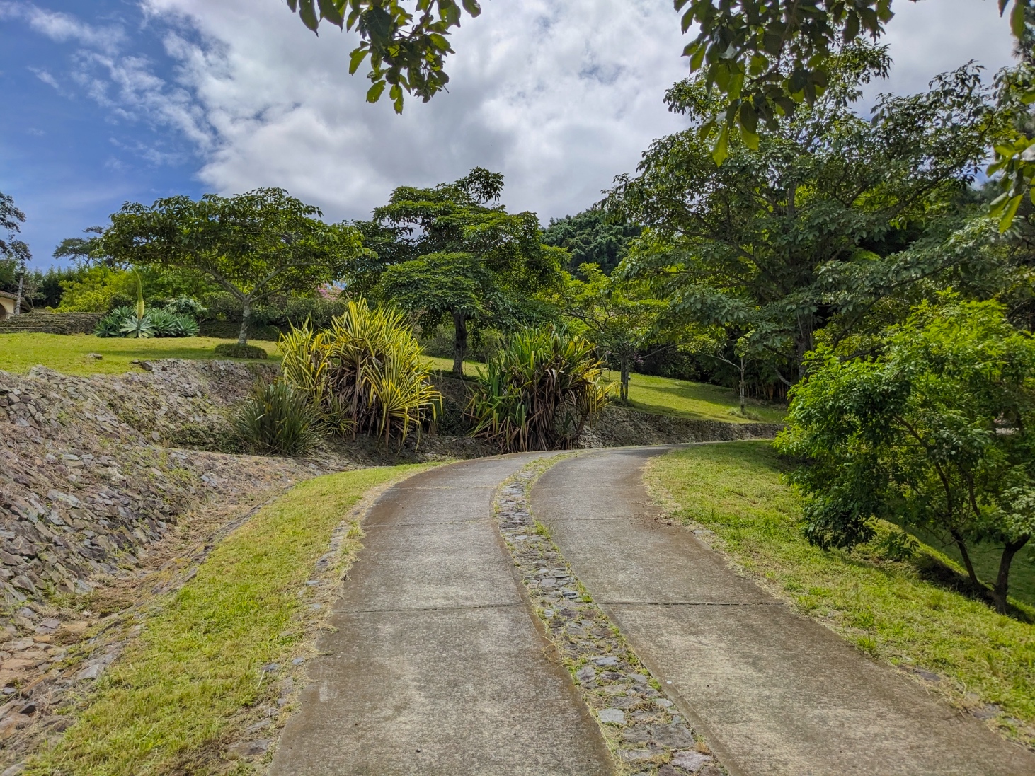 5 bed Single Family Homes For Sale in Escazu, San Jose - thumb 21