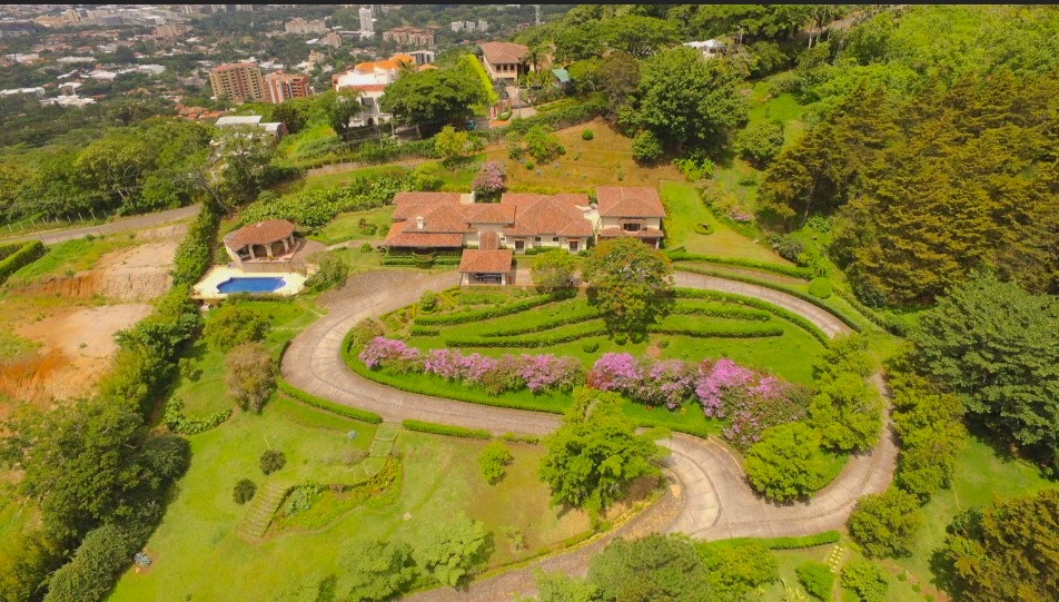 5 bed Single Family Homes For Sale in Escazu, San Jose - thumb 28