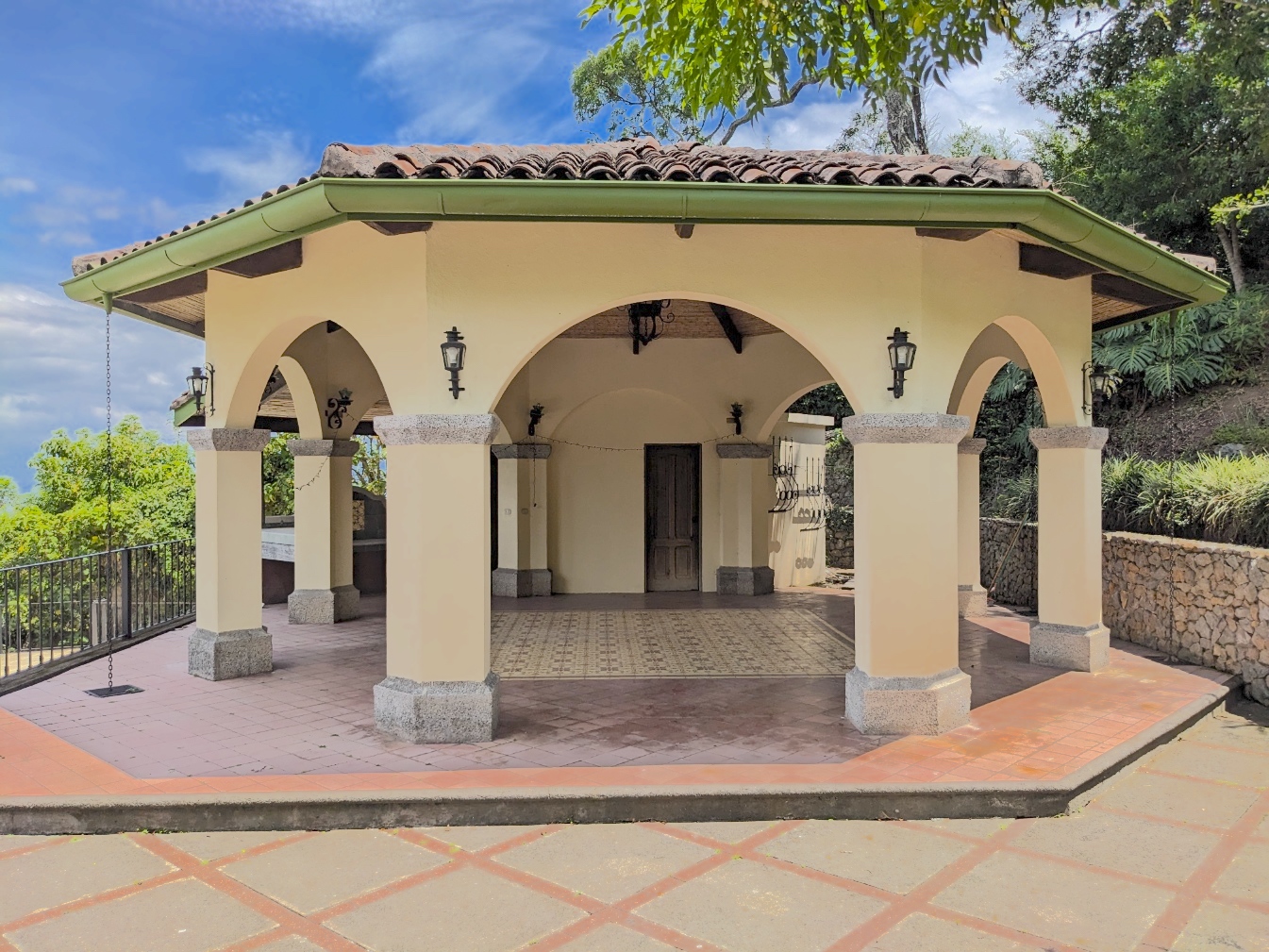 5 bed Single Family Homes For Sale in Escazu, San Jose - thumb 2