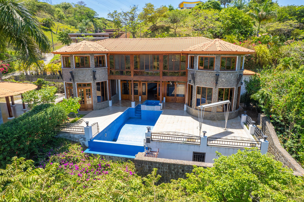 3 bed Single Family Homes For Sale in Atenas, Alajuela - thumb 2