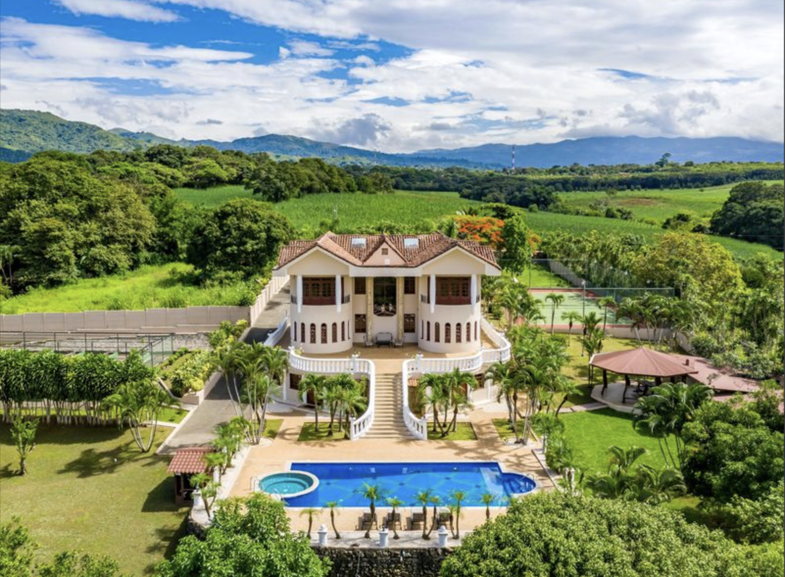 4 bed Single Family Homes For Sale in Atenas, Alajuela - thumb 4