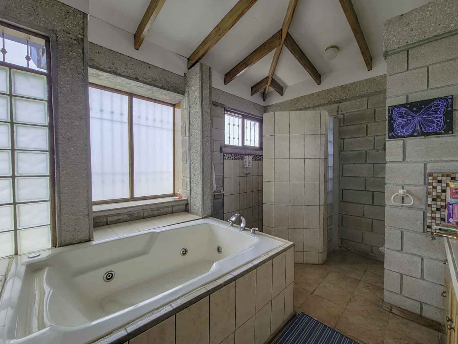 4 bed Single Family Homes For Sale in Nicoya Peninsula, Guanacaste - thumb 14