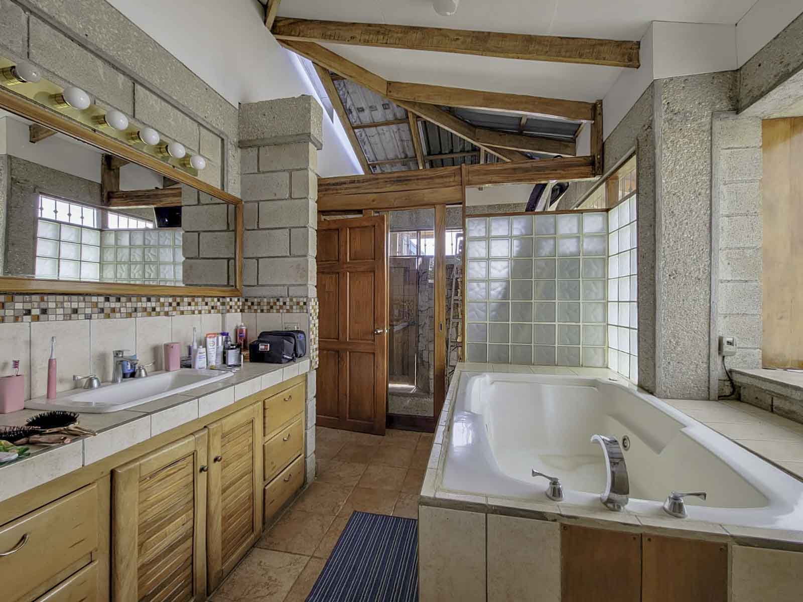 4 bed Single Family Homes For Sale in Nicoya Peninsula, Guanacaste - thumb 13