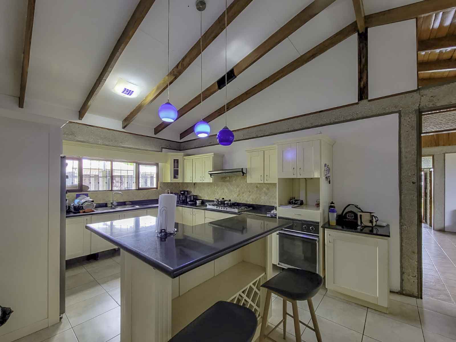 4 bed Single Family Homes For Sale in Nicoya Peninsula, Guanacaste - thumb 8