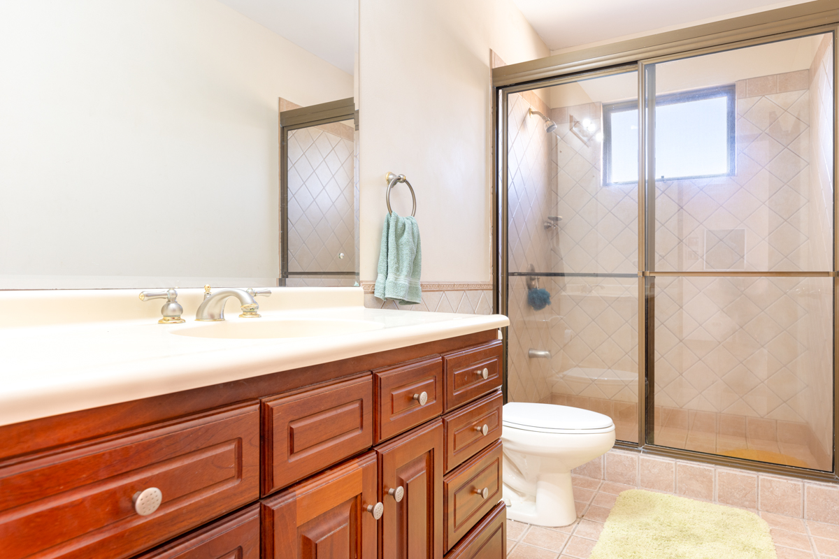 4 bed Single Family Homes For Rent in Curridabat, San Jose - thumb 17