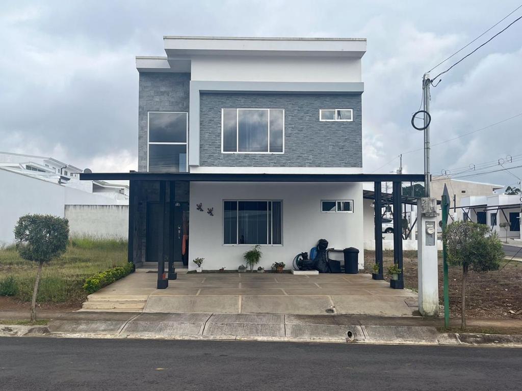 3 bed Condo For Sale in Tres Ríos, Cartago - thumb 1