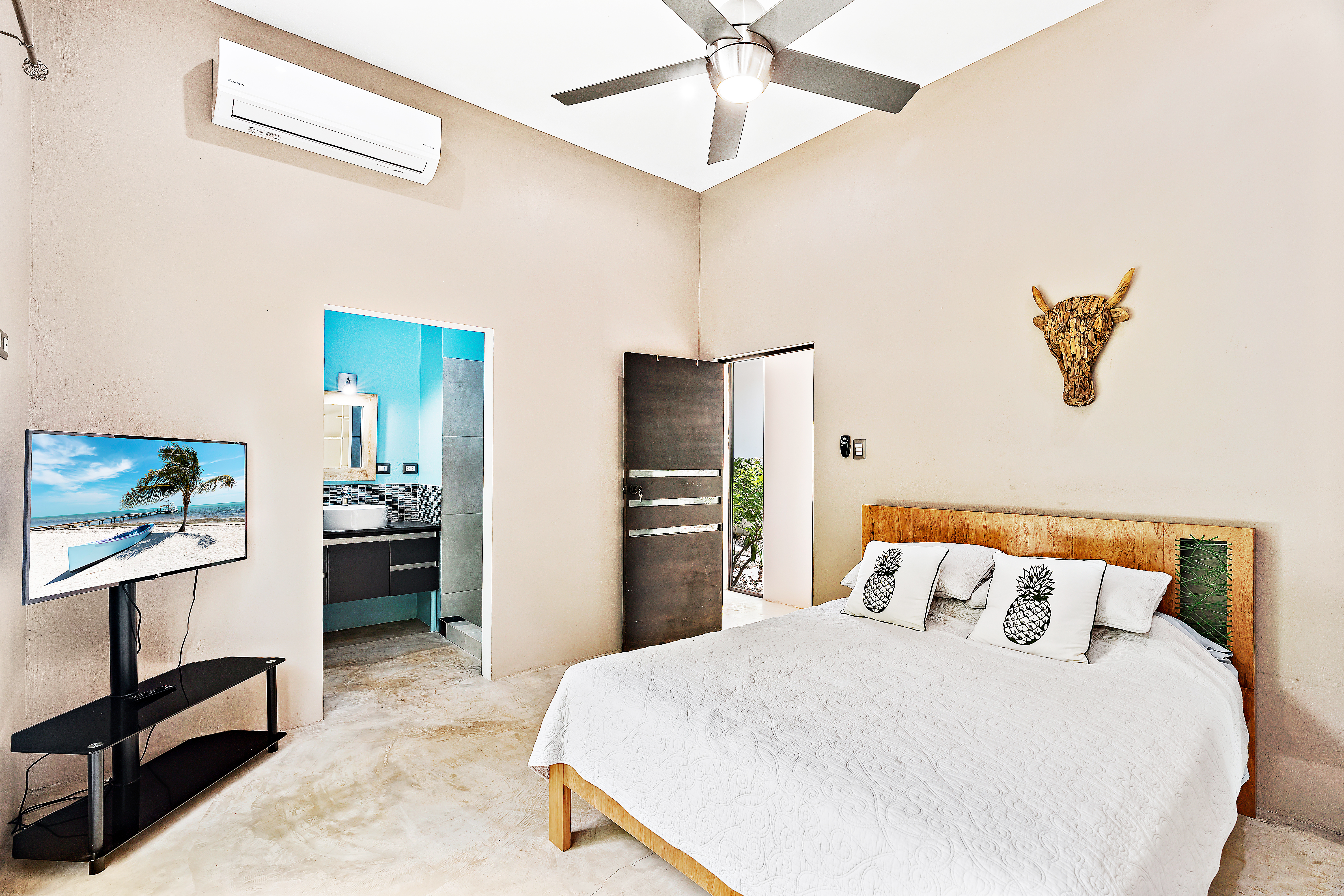 5 bed Single Family Homes For Sale in Tamarindo, Guanacaste - thumb 11