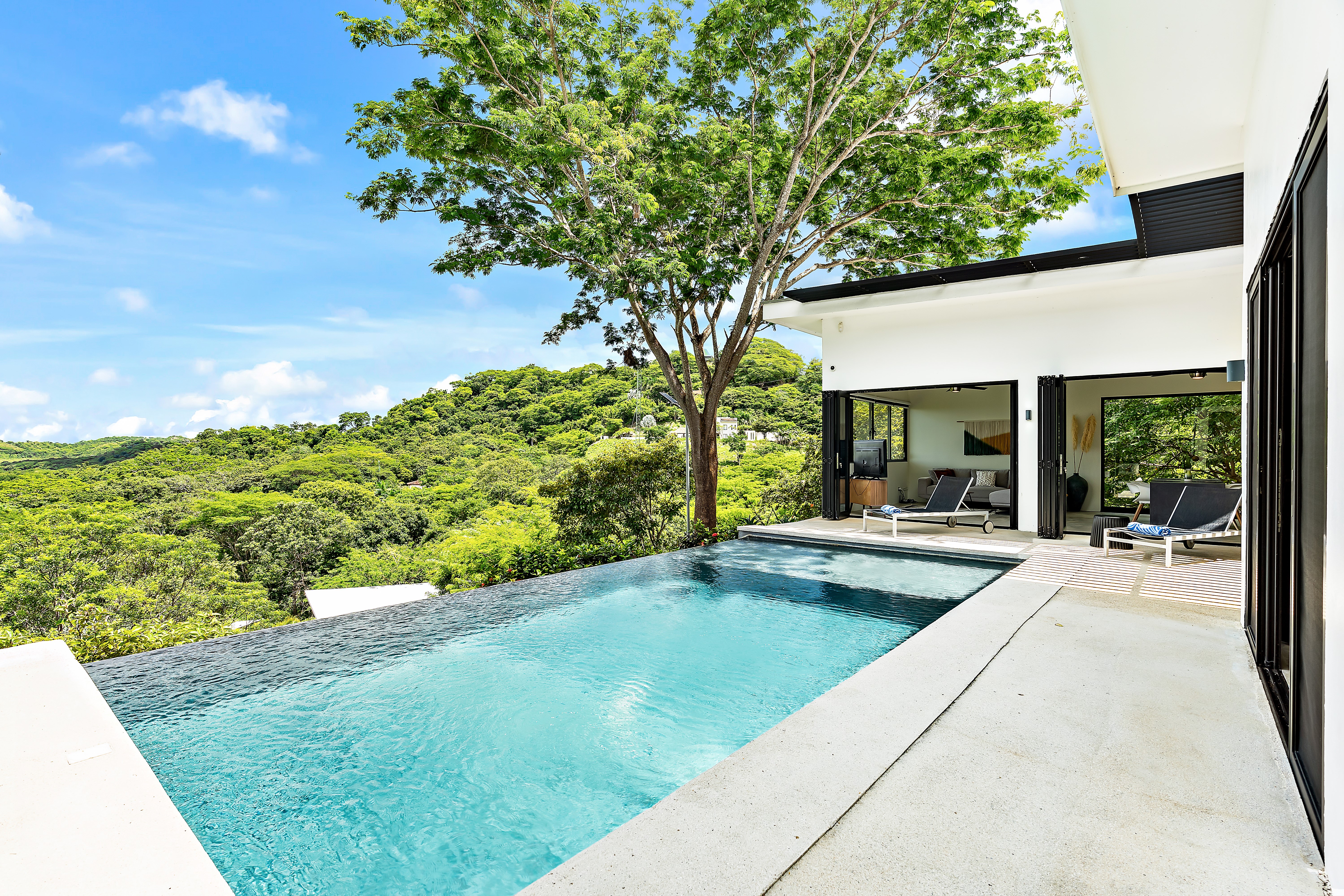 5 bed Single Family Homes For Sale in Tamarindo, Guanacaste - thumb 20