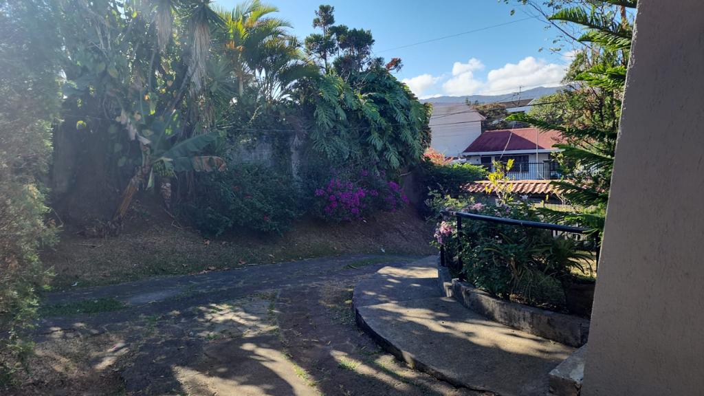 5 bed Single Family Homes For Sale in Curridabat, San Jose - thumb 6