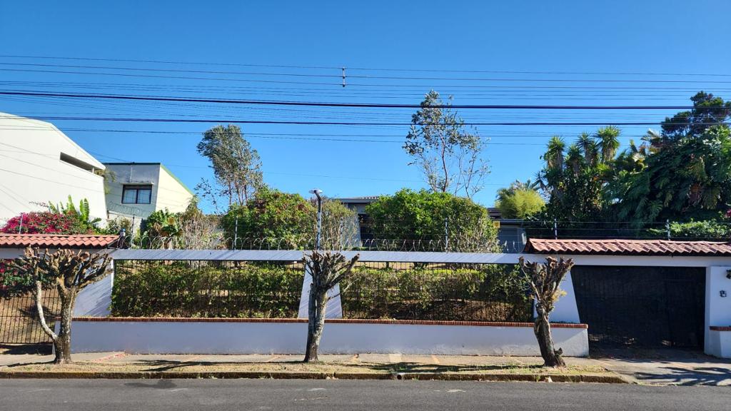 5 bed Single Family Homes For Sale in Curridabat, San Jose - thumb 8